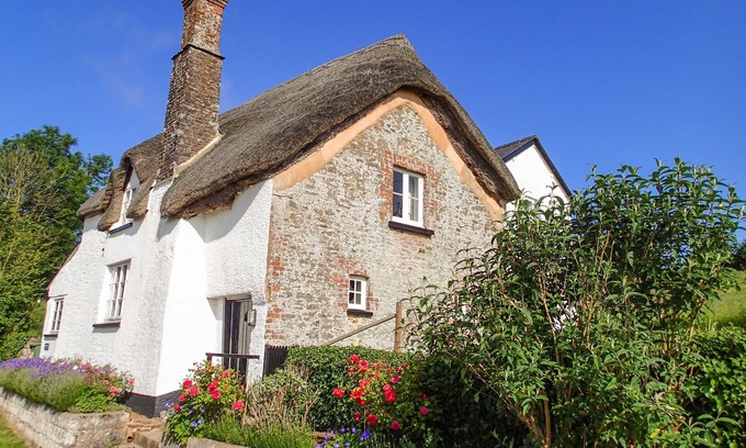 Crediton Cabaña | West Henstill House, Sandford, Devon