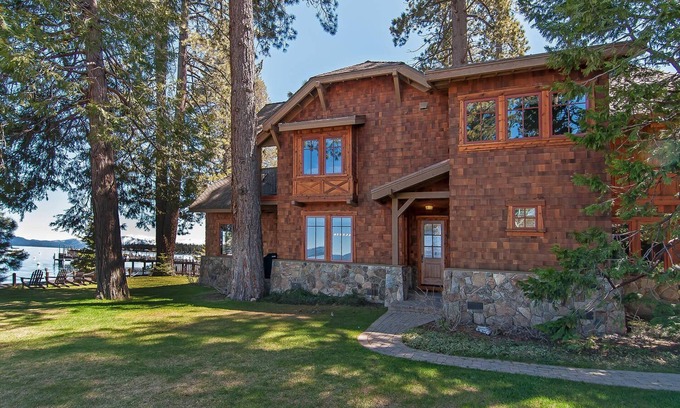Homewood Casa | West Lake Serenity | 180 Degree Lake Views