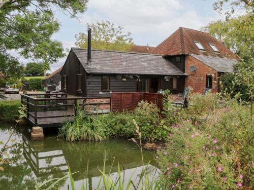 Kingsnorth Casa | West Lodge