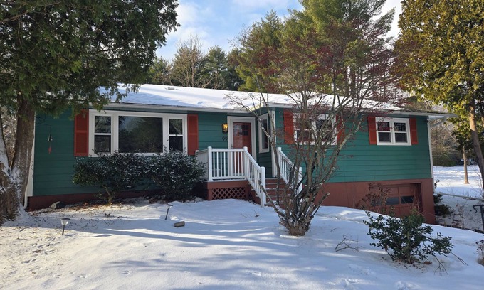 Queensbury Casa | West Mountain Ski & Adventure Home w/ Hot Tub