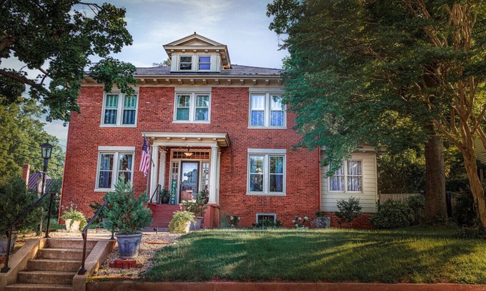 West Fairfax Casa | JARDIN OASIS PASOS DEL CENTRO