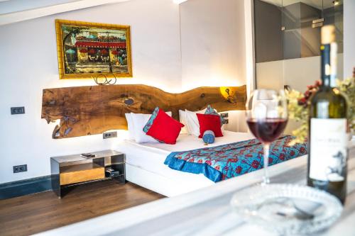 Asmali Mescit Hotel | West Pera Hotel