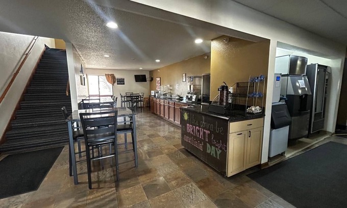West Point Hotel | OYO West Point Inn