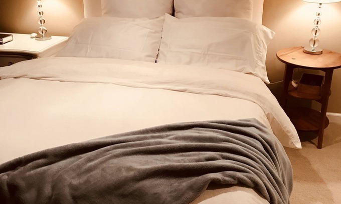 West Seattle Casa | West Seattle Beach Town Vibe, Relax - Unwind
