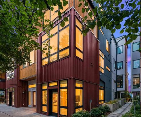 North Admiral Casa | West Seattle's Modern Townhome