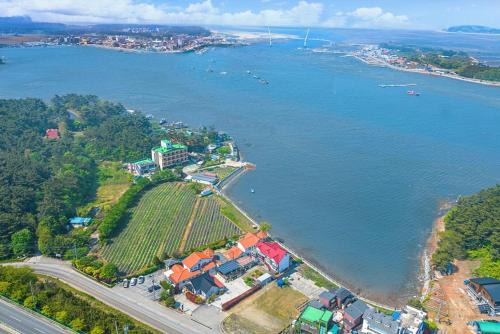 Nam Casa | West Sky Pension Anmyeondo
