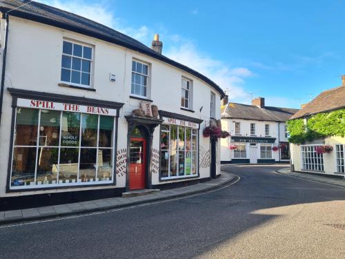 Wimborne Apartamento | West Street Views #2 - Prime Location & Home office