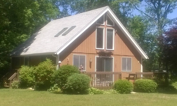 West Tisbury Casa | West Tisbury Home, Peaceful, Affordable, 3 BR, Near Bike Path