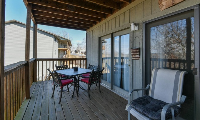 Notch Estates Cabina | Westcreek Ranch @ Notch - NO Stairs! 2 Pools, Fishing Lake, 1 Mile to Sdc!