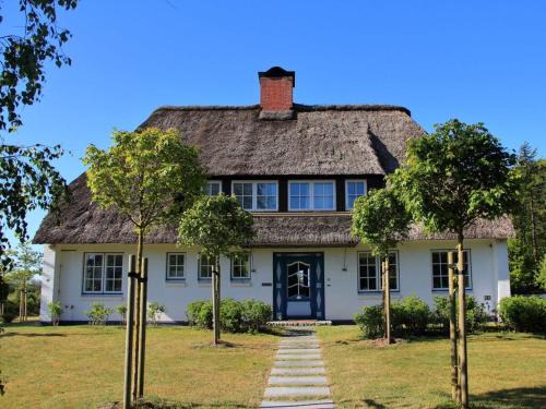 Nieblum Casa | Westerheide Modern retreat