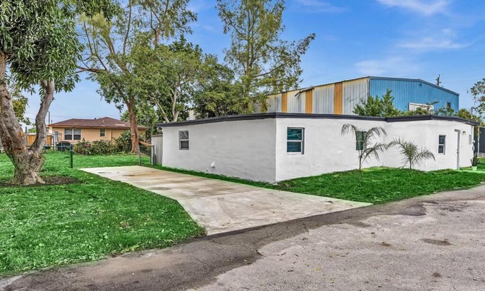 Davie Casa | Western cozy vacation home