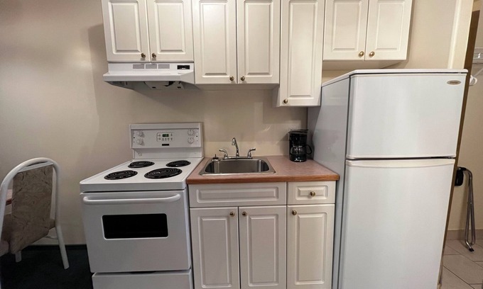 Whitecourt Apartamento | Western Long Stay Whitecourt 1