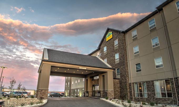 Estevan Hotel | Western Star All Suites Signature Hotel