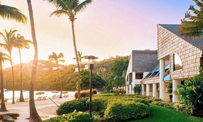 Hart Bay Villa | WESTIN St JOHN USVI, ¡Fantástica villa frente al mar! Pasos de la playa