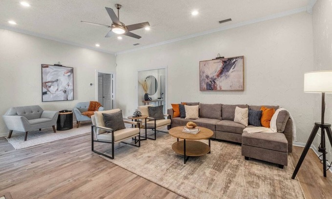 Richardson Casa | Westminster Retreat: 2 King Beds, Pool, Game room!
