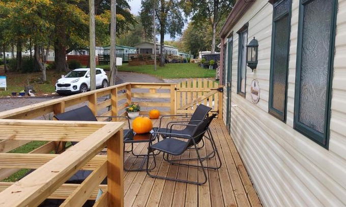 Girvan Apartamento | Westmorland 32 caravan