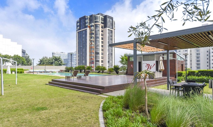 Sandown Apartamento | Westpoint 64