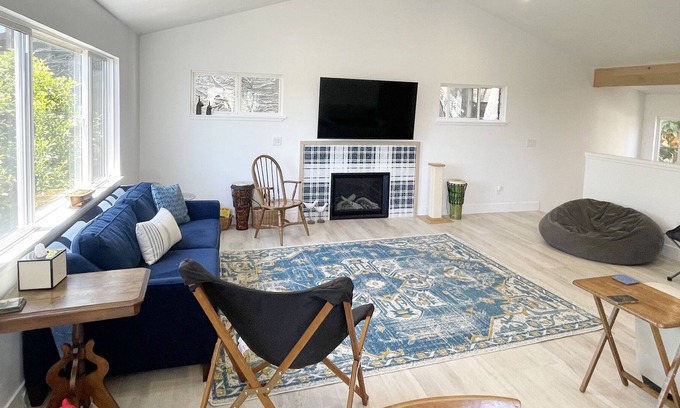 Westside Santa Cruz Casa | Westside Beachview Retreat