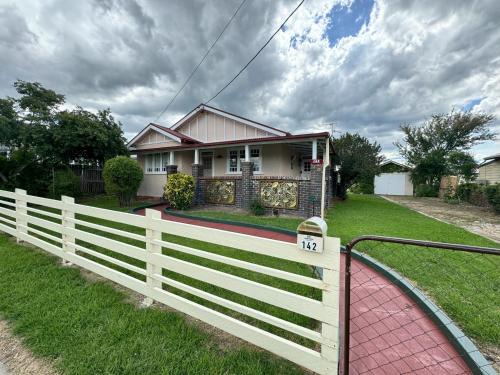 Armidale Casa | Westside Central Cottage