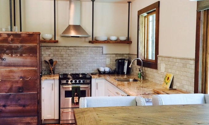 Paso Robles Casa | Propiedad rústica del viñedo de Westside. A poca distancia de las bodegas. Cerca de la ciudad.