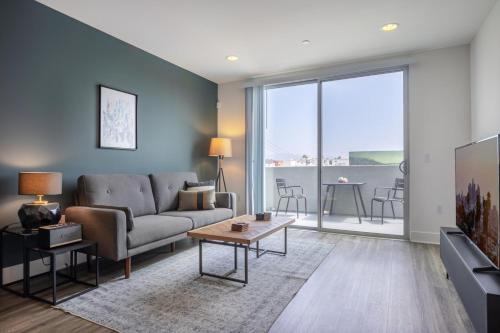 Westwood Apartamento | Westwood 1BR w WD in unit nr Beverly Hills LAX-141