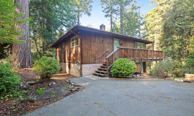 Cleone Casa | Westwood Hideaway