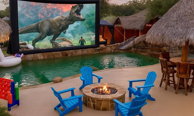 Alvin Casa | WF- Luxury 5BR w/ Casita Pool Hot Tub Tiki Bar