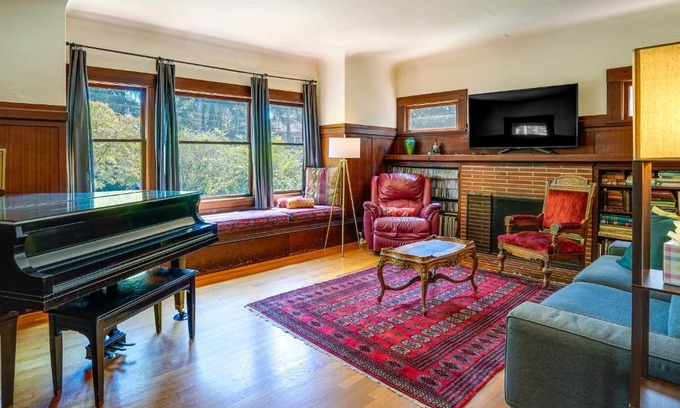 Elmwood Casa | WFH-Friendly Berkeley Home Less Than 2 Mi to University!