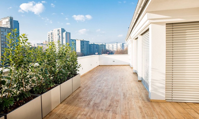 Siska District Casa | WH Apartments