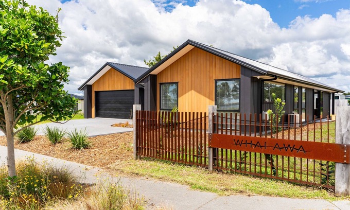 Mangawhai Casa | Whai Awa Retreat - Mangawhai Holiday Home