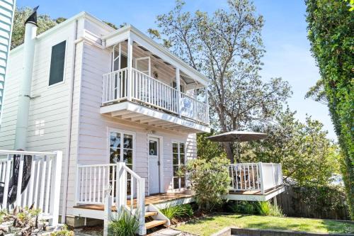 Hyams Beach Casa | Whalers Retreat - Hyams Beach 3BR cottage