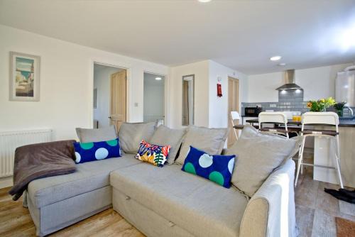 Helston Casa | Wheal Amelia - Free WiFi - Parking - Pet Friendly - On-site Activities