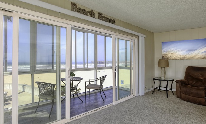 Downtown Condominio | Impresionantes vistas al mar desde todas las ventanas! Condominio de lujo en la playa