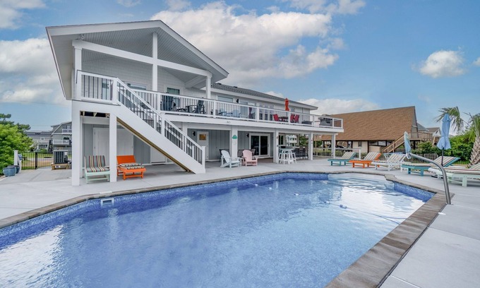 Sandbridge Casa | When you’re at the beach, you want to just relax! Paws and Relax here.