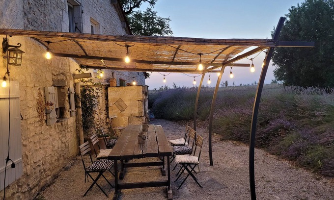Gout-Rossignol Casa | Where French Culture, Calmness, Castles and Good Restaurants Come Together