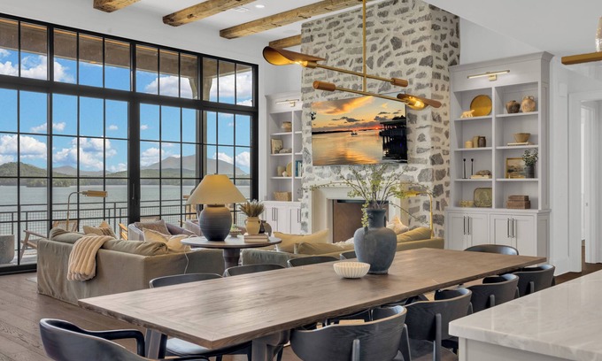 Cedar Cliff Casa | Where luxury meets perfection. 6BR, 4.5BA on Lake Chatuge.