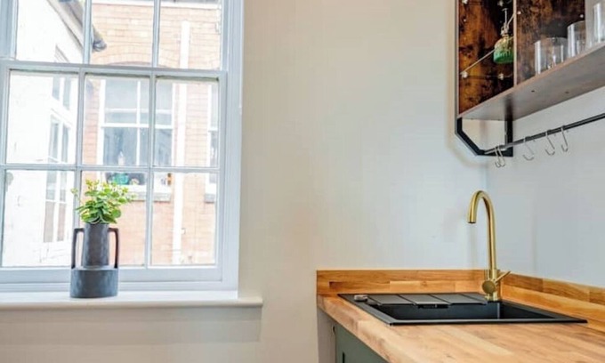 Pontrilas Apartamento | WhiskAwayStays - Foregate Studio - No. 1