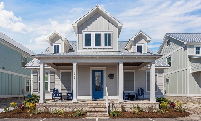 Orange Beach Casa | Whiskey Sands- 4 Private Suites, Fenced Yard, Close to Pool, Walk to the Beach!