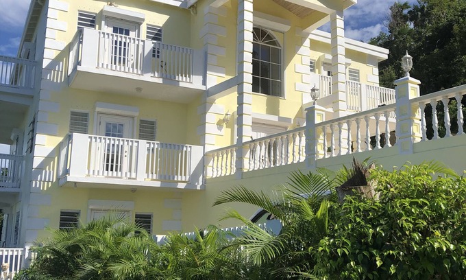 Caret Bay Casa | Whispering Palms Luxurious Estate