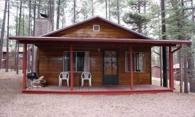 Pinetop-Lakeside Cabina | Whispering Pines Resort- Cabin #14