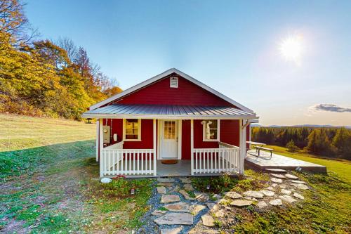 Barton Casa | Whispering Pines Retreat