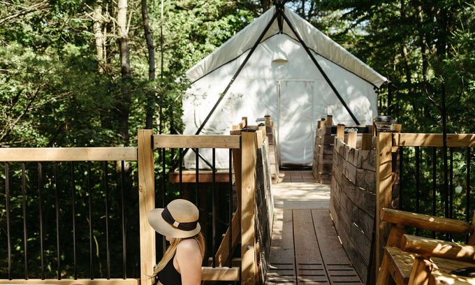 Grafton Complejo | Whispering Springs Wilderness Retreat