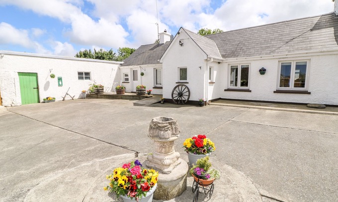 Carndonagh Cabaña | WHISPERING WILLOWS - THE BUNGALOW in Carndonagh, County Donegal