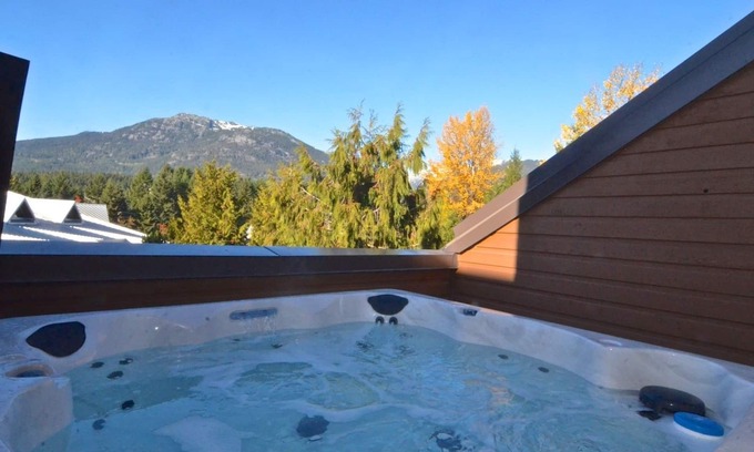 Whistler Village Apartamento | Whistler Blackcomb VR Hearthstone Lodge