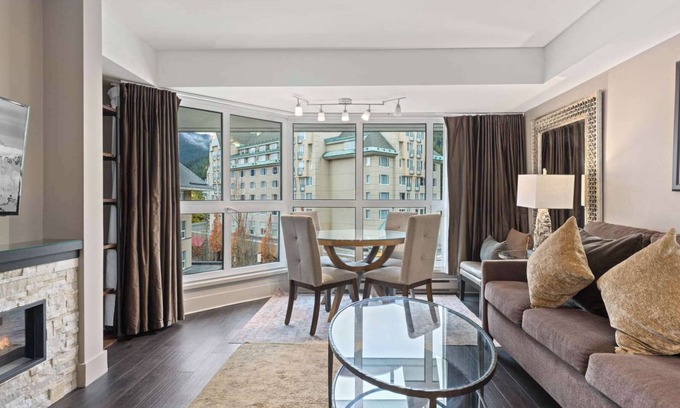 Blackcomb Hotel | Whistler Premier - Le Chamois -Firma 1 dormitorio # 402