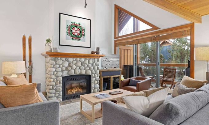 Village North Casa | Whistler Premier - Montebello 4847