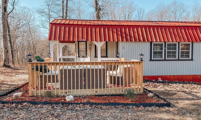 Camden Villa | 😍 Whistling Acres Villa 1, 2 BR Near KY Lake/ TN River