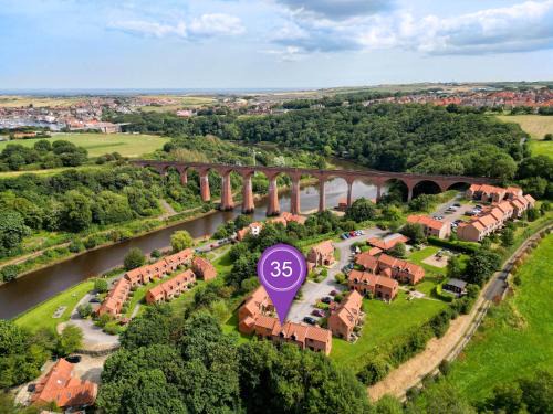 Ruswarp Casa | Whitby Cottage and Pool - Cinder Track Walks