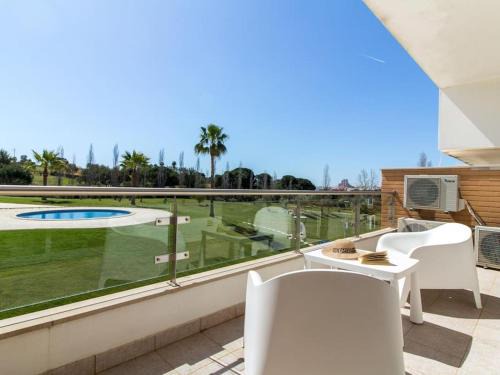 Branqueira Casa | White 47 House - Pool View & Private Garden
