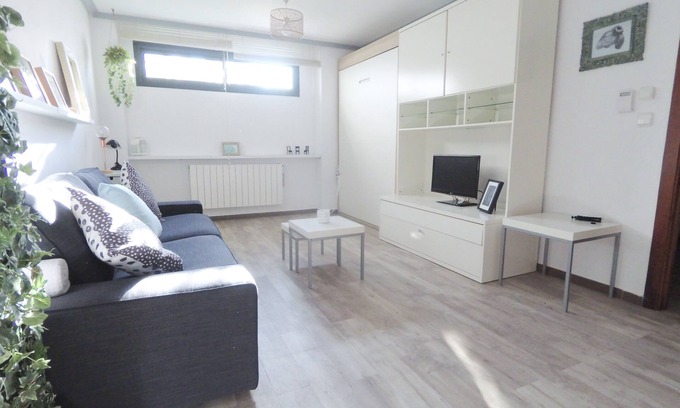 Genil Apartamento | Apartamento BLANCO para ESQUÍ y ALHAMBRA. Garaje privado